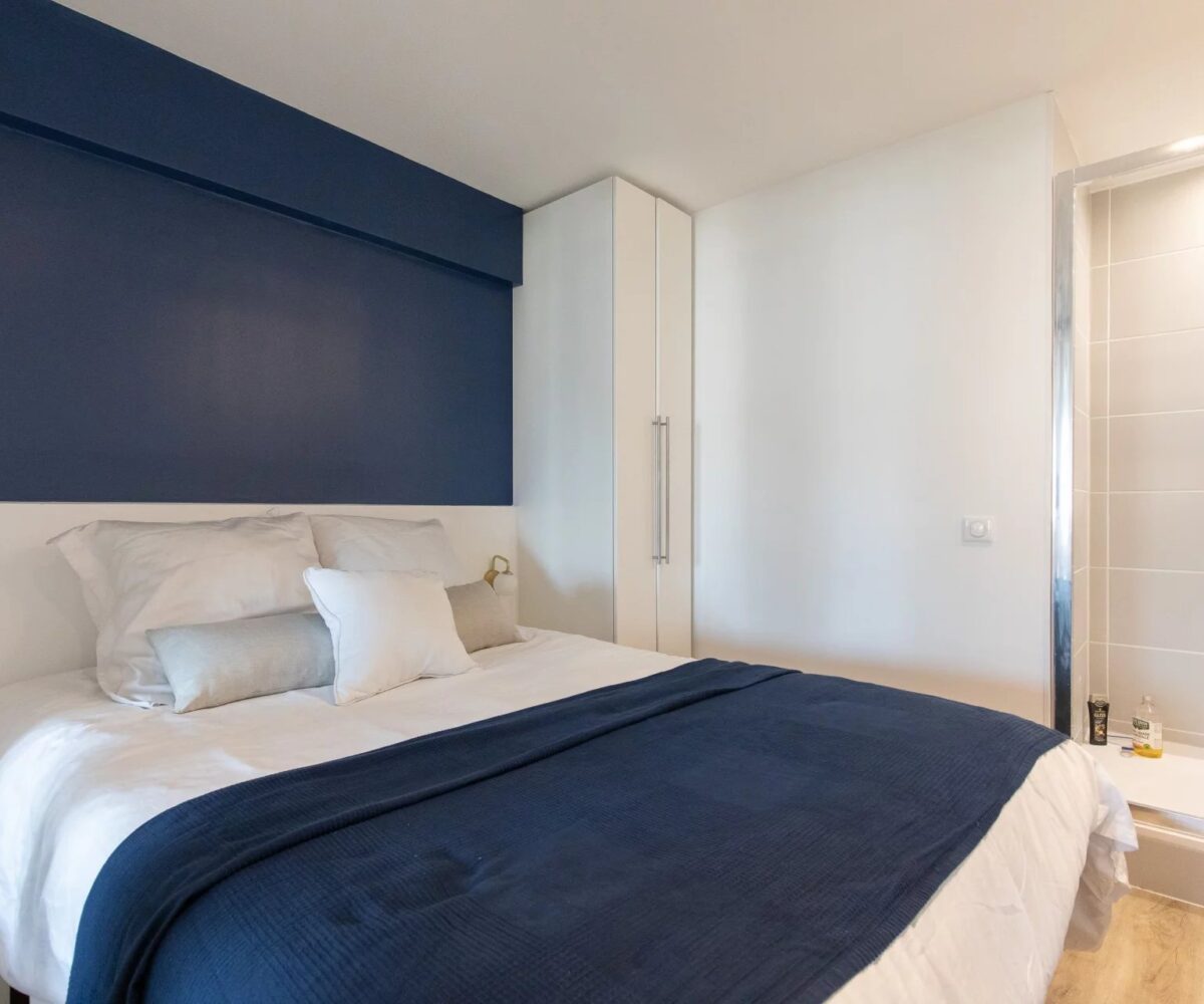 T4 Cannes Banane Chambre Bleue