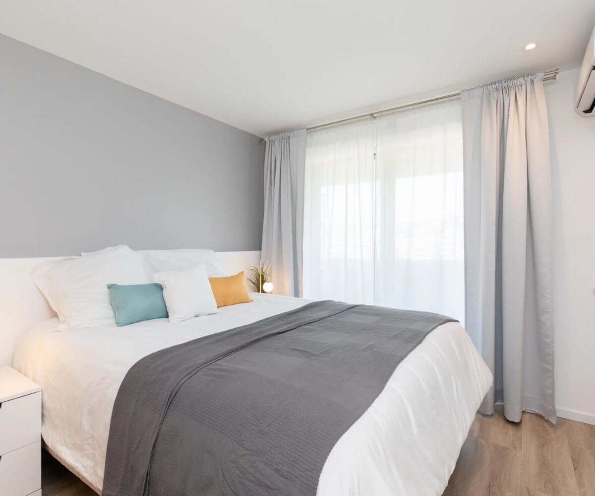 T4 Cannes Banane Chambre Grise