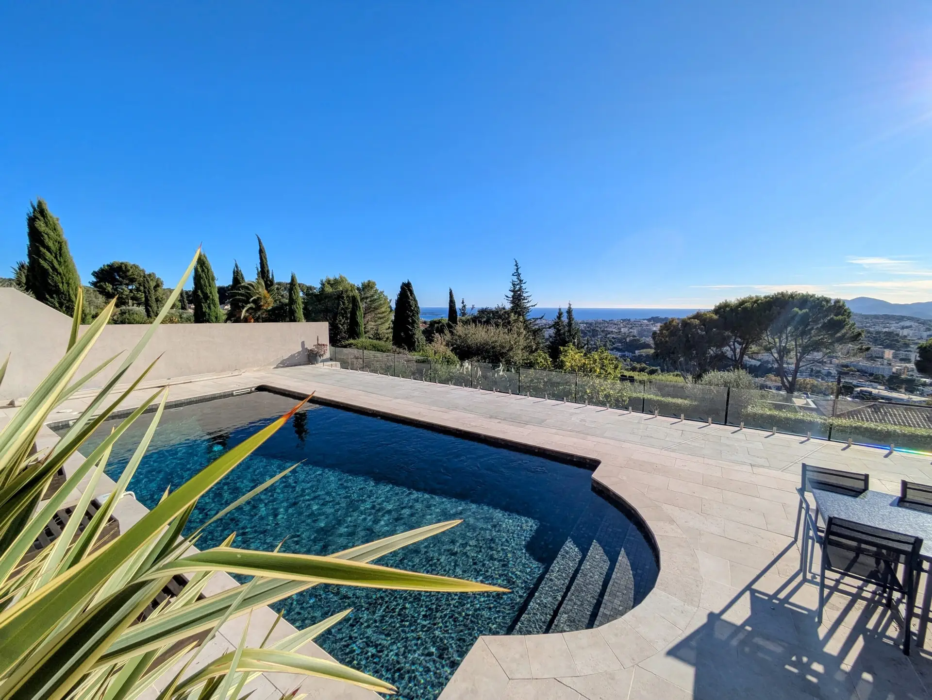 Villa T6 Mougins Piscine vue mer