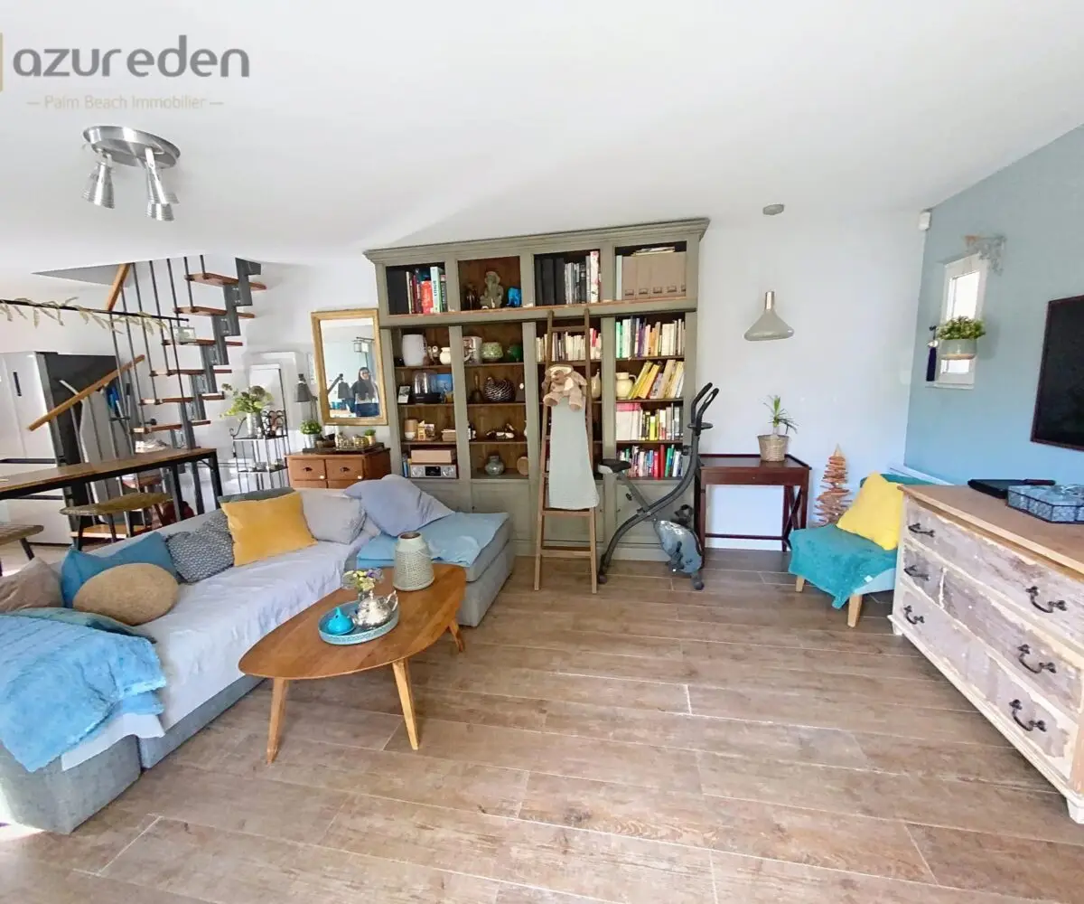 Maison T4 Croix Gardes Salon TV