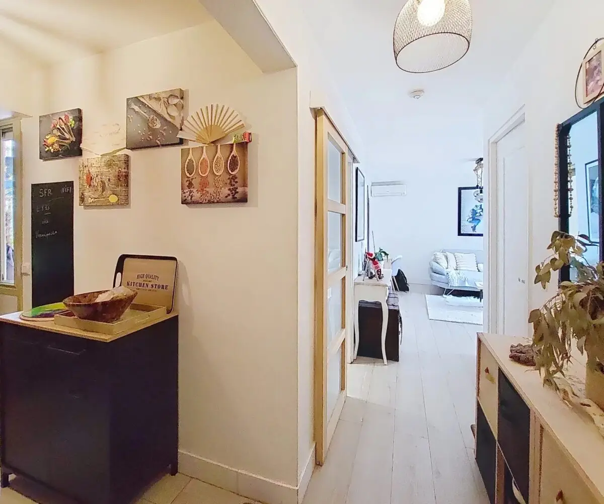 T2 RDC Moure Rouge Entree