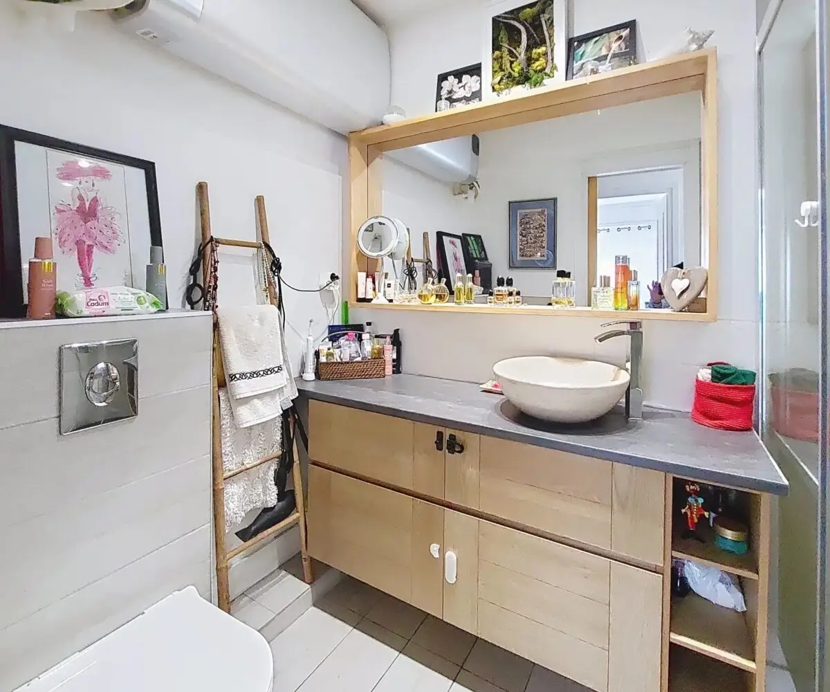 T2 RDC Moure Rouge WC