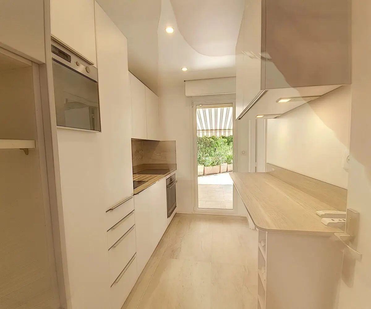 T2 RDJ Moure Rouge Cuisine terrasse