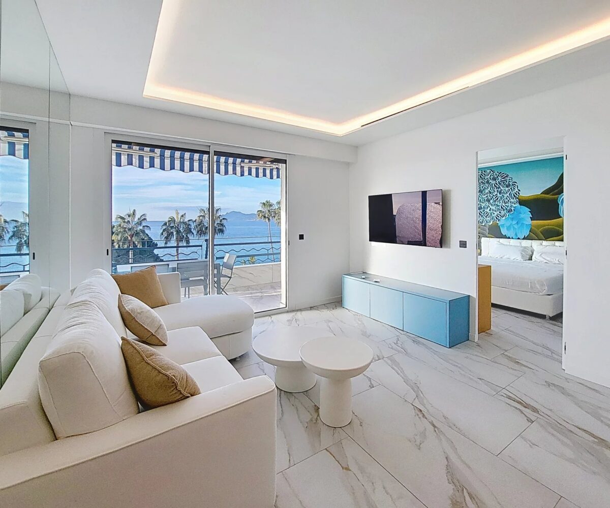 T3 Croisette Salon Vue Mer