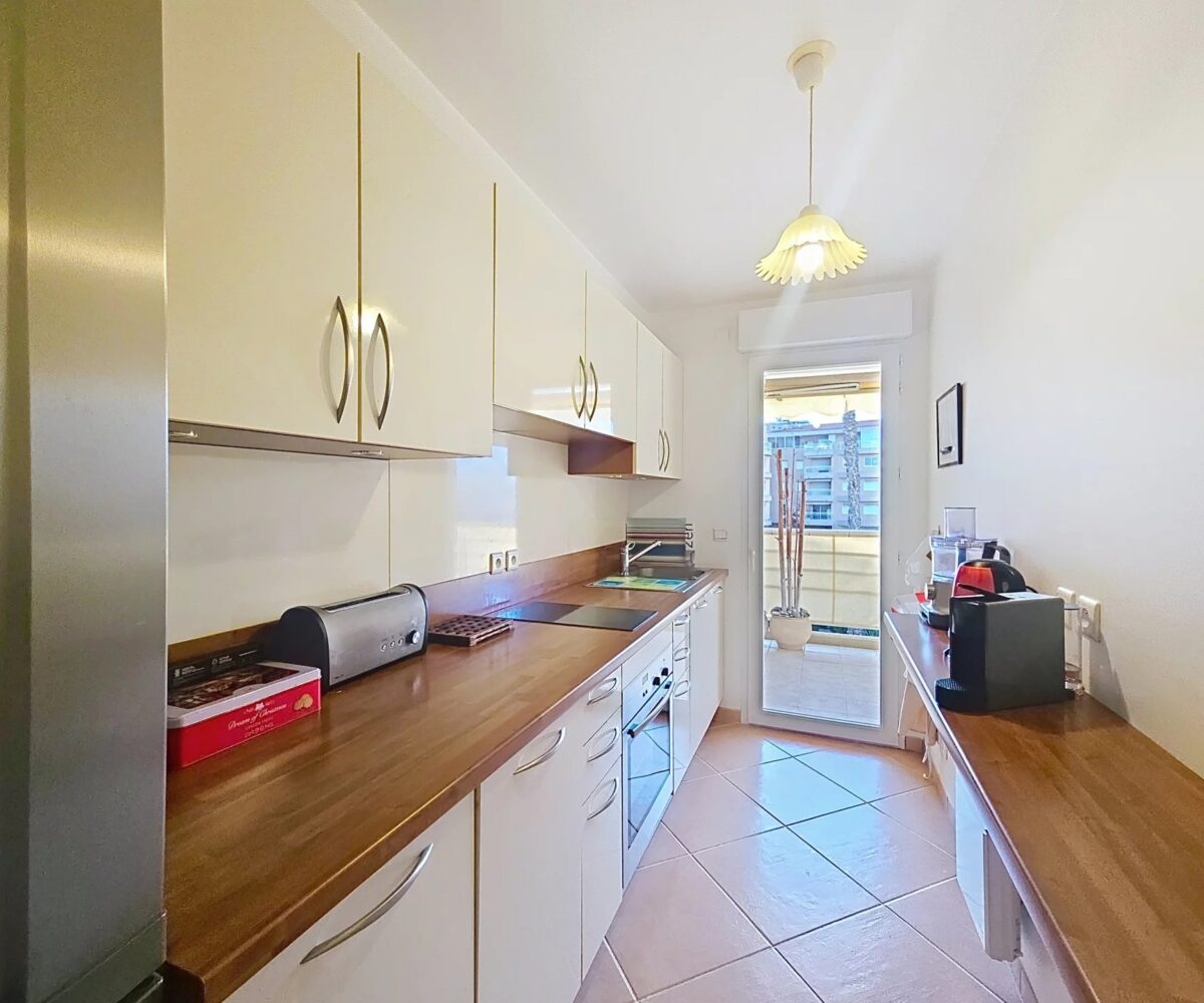 T3 Moure Rouge Cuisine