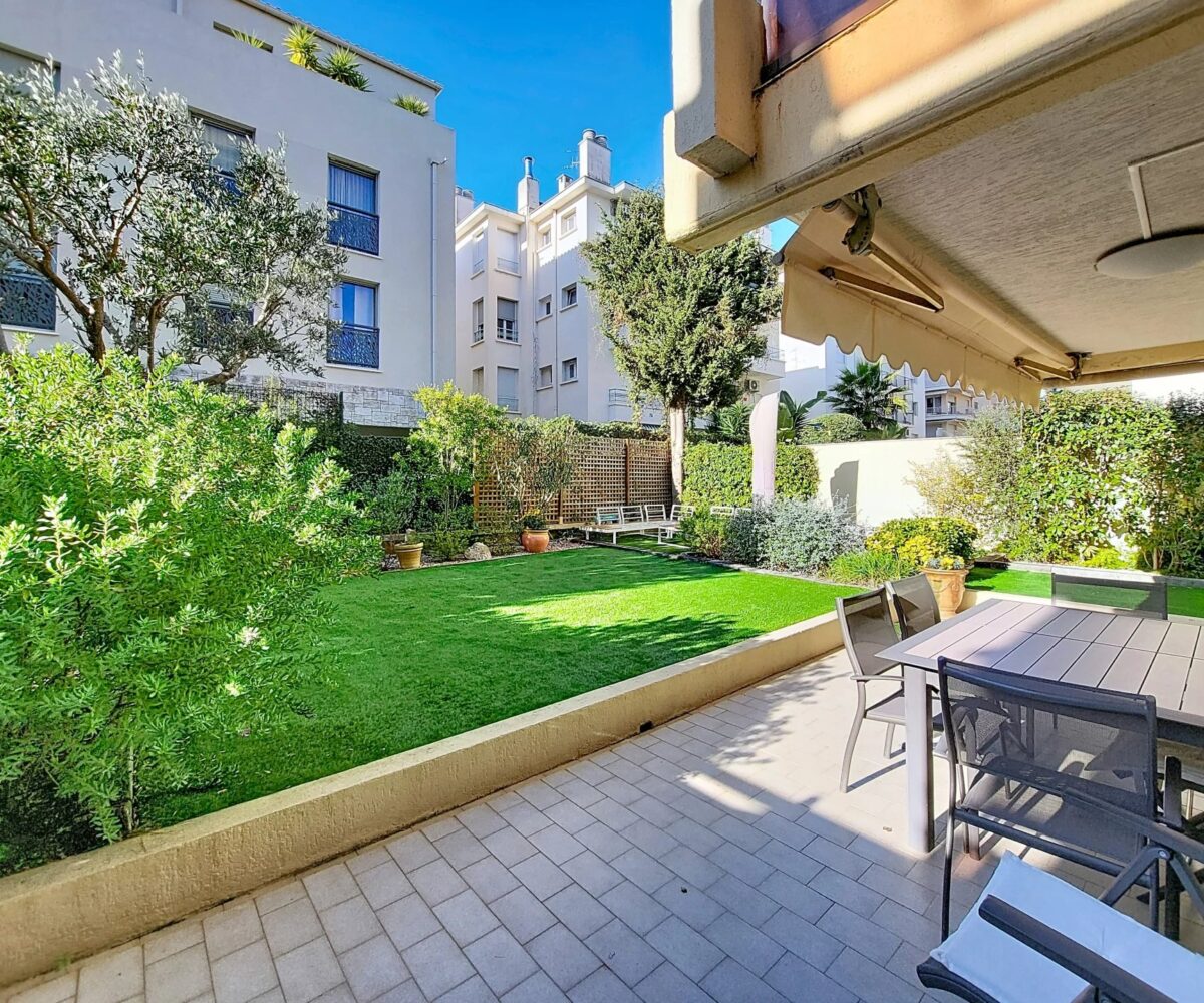 T4 Palm Beach RDJ Terrasse couverte