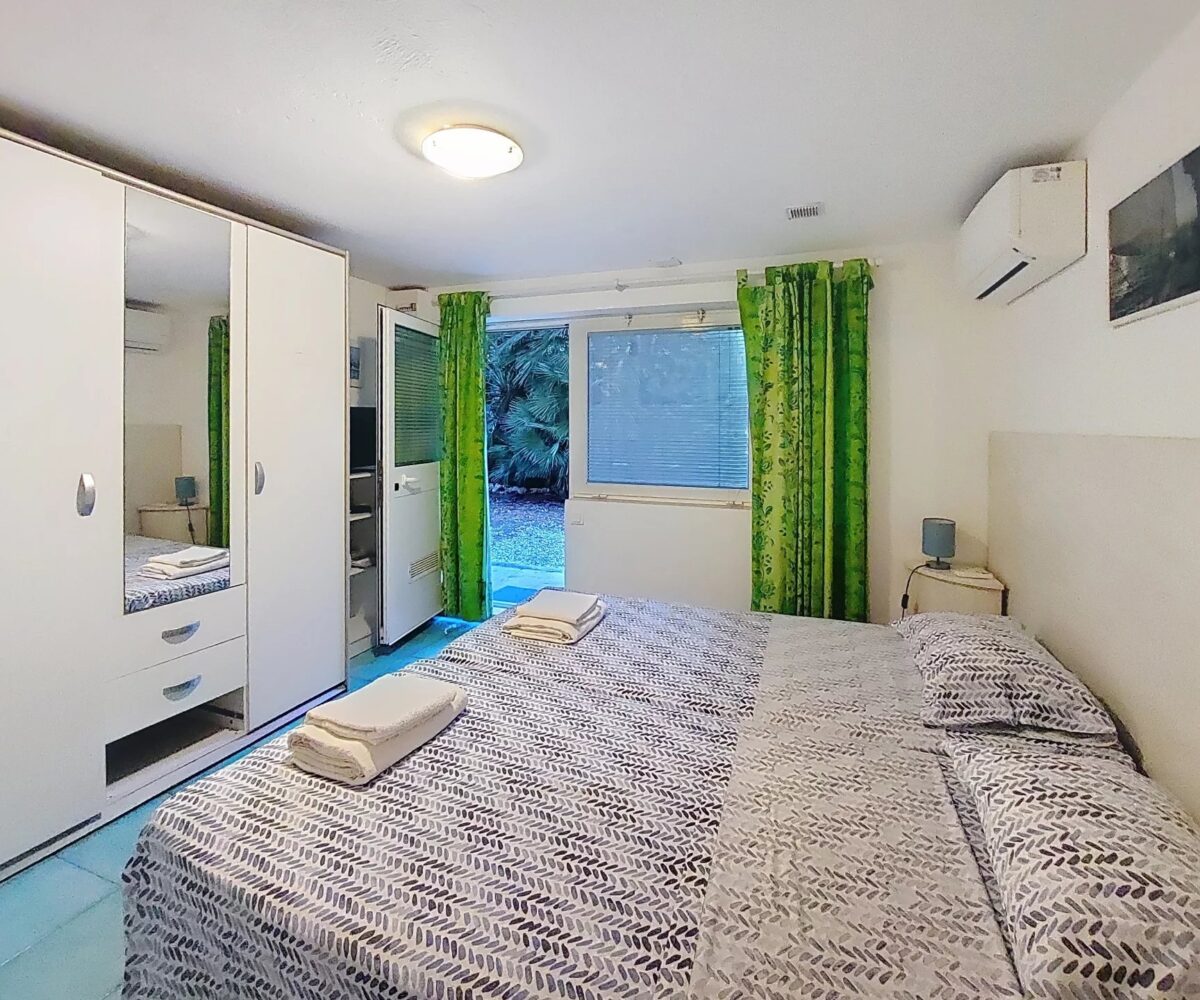 Studio Palm Beach RDJ