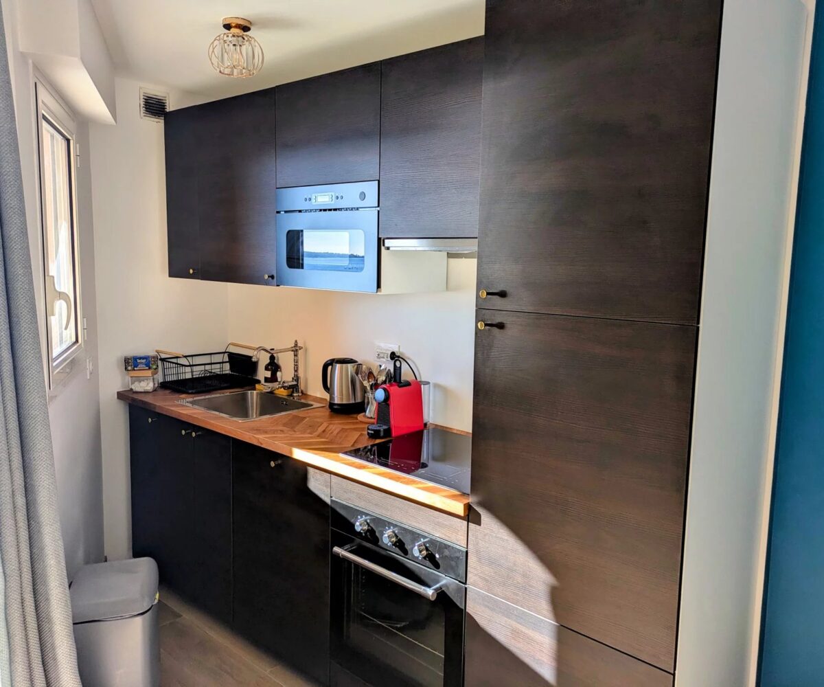 T3 MoureÌ Rouge Cuisine