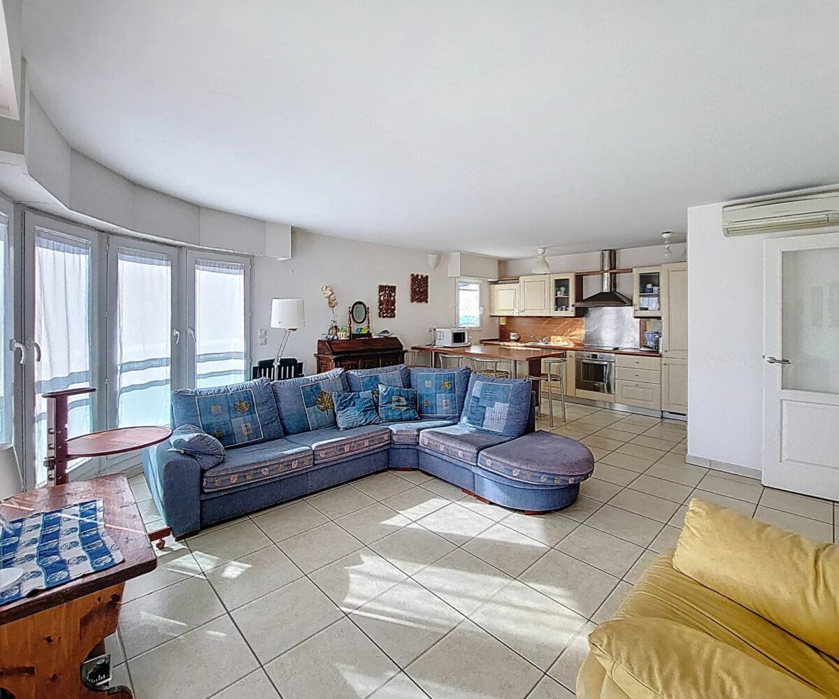 T3 proche Croisette Salon