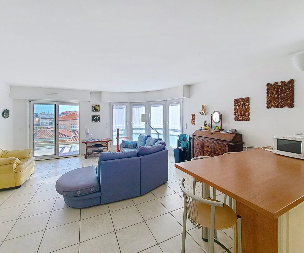 T3 proche Croisette SeÌjour