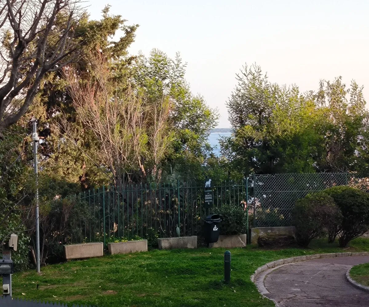 T1 RDC Croix Gardes Aperçu mer