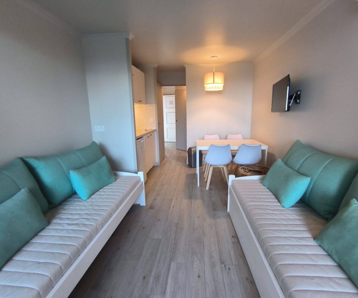 T1 RDC Croix Gardes Salon