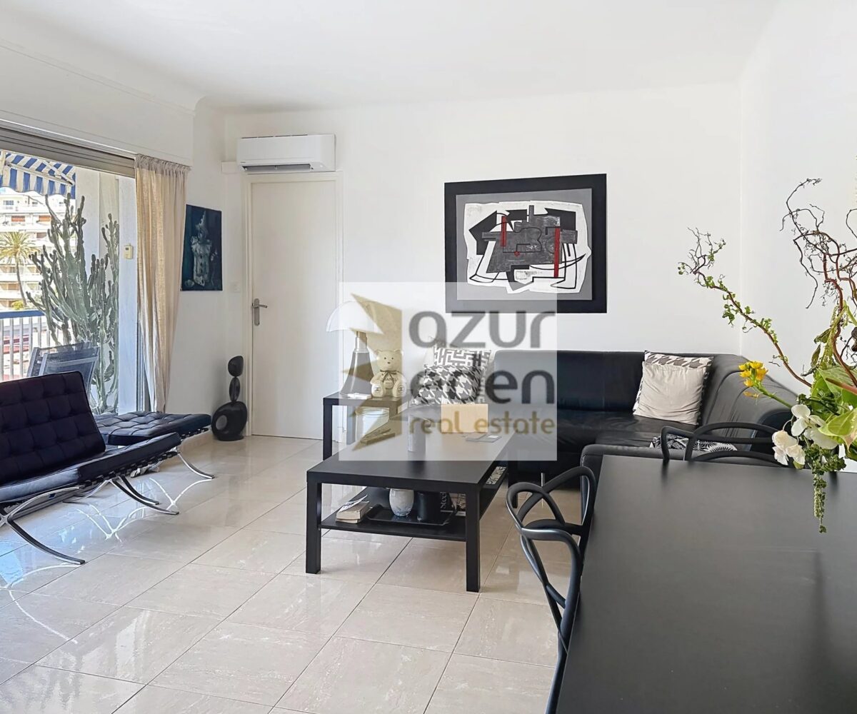 T2 Etage eleve Salon