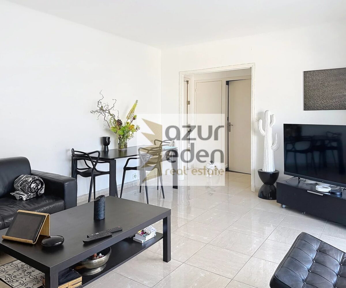 T2 Etage eleve sejour
