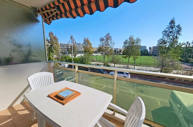 T2 dernier etage terrasse est