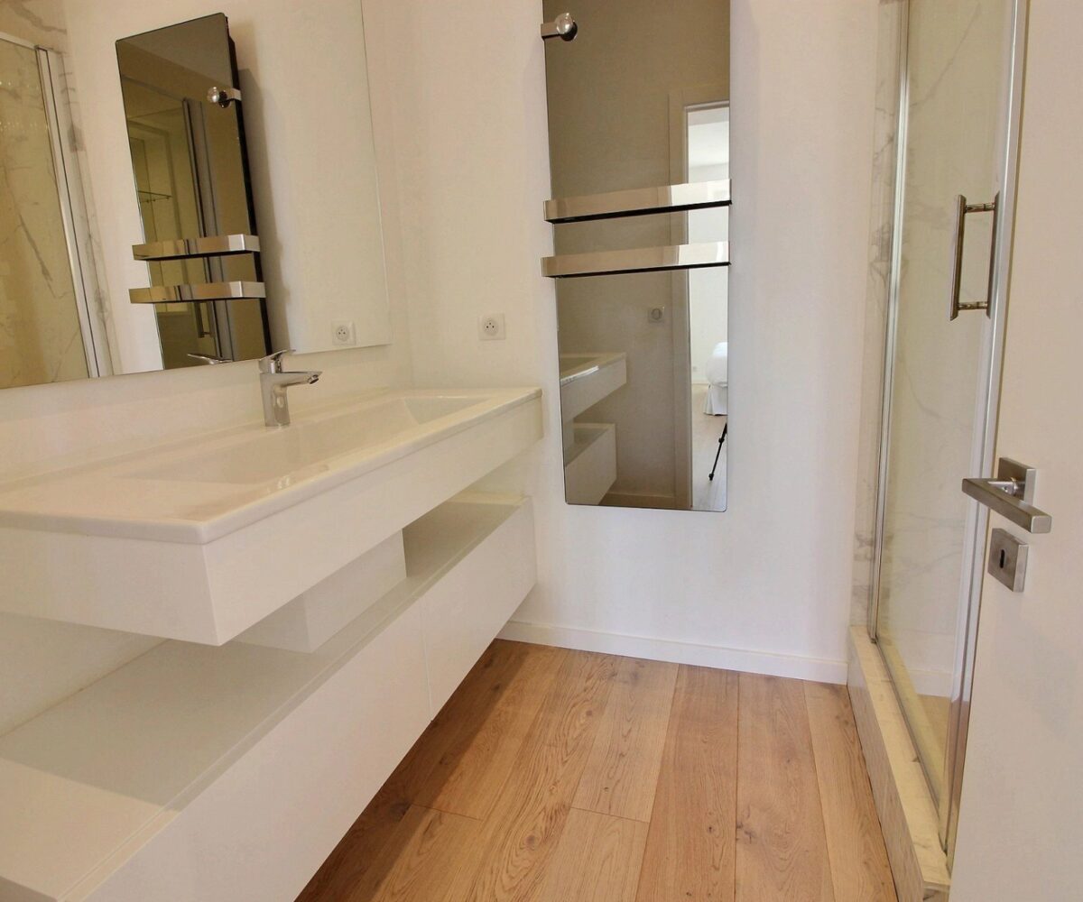 T3 Cannes PB Salle d eau