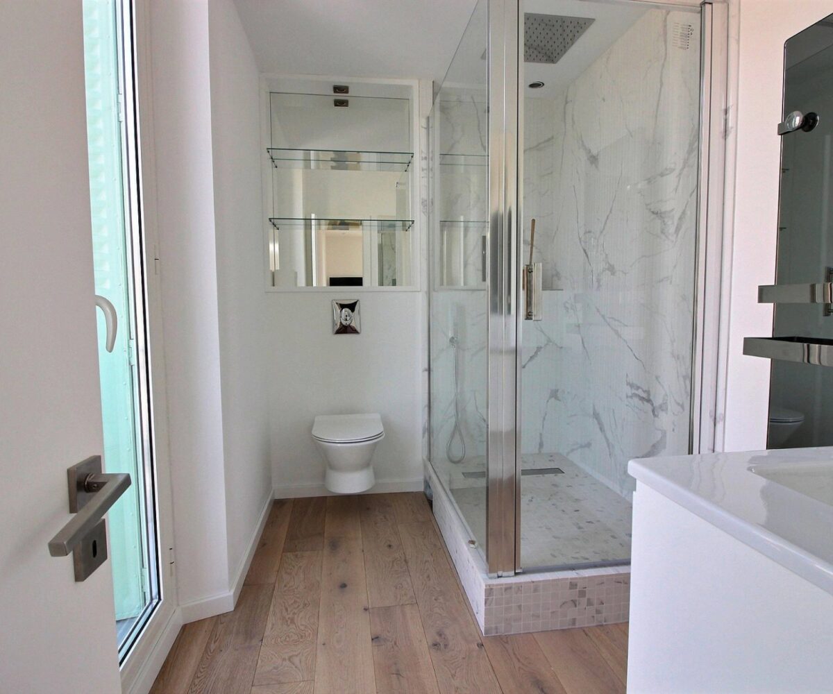 T3 Cannes PB Salle de douche