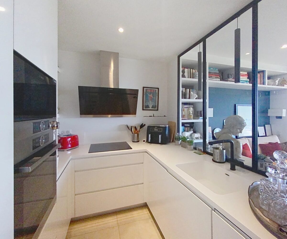 T3 Californie Vue Mer Cuisine