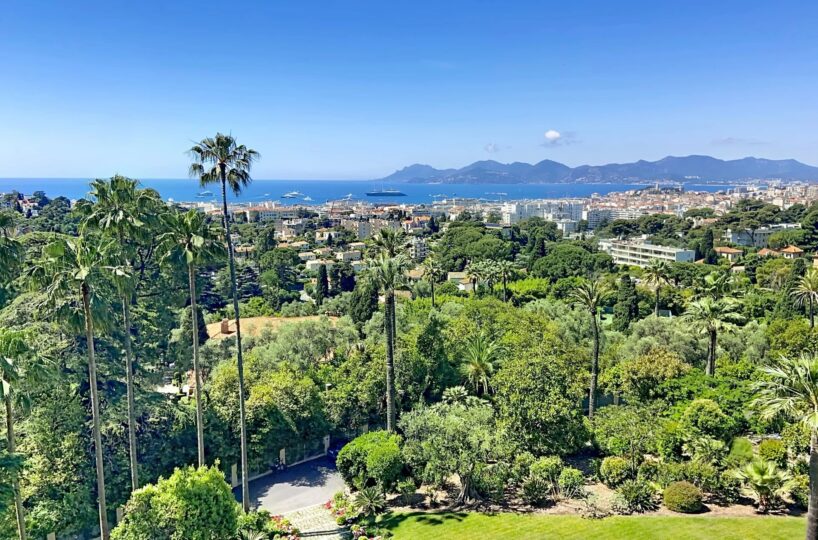 Avenue de Vallauris - 06400 Cannes 1 T3 Californie Vue Mer Vue Panoramique