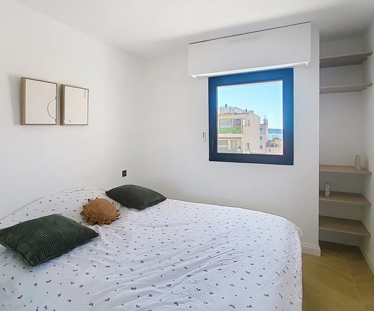 T3 Mouré Rouge Chambre double