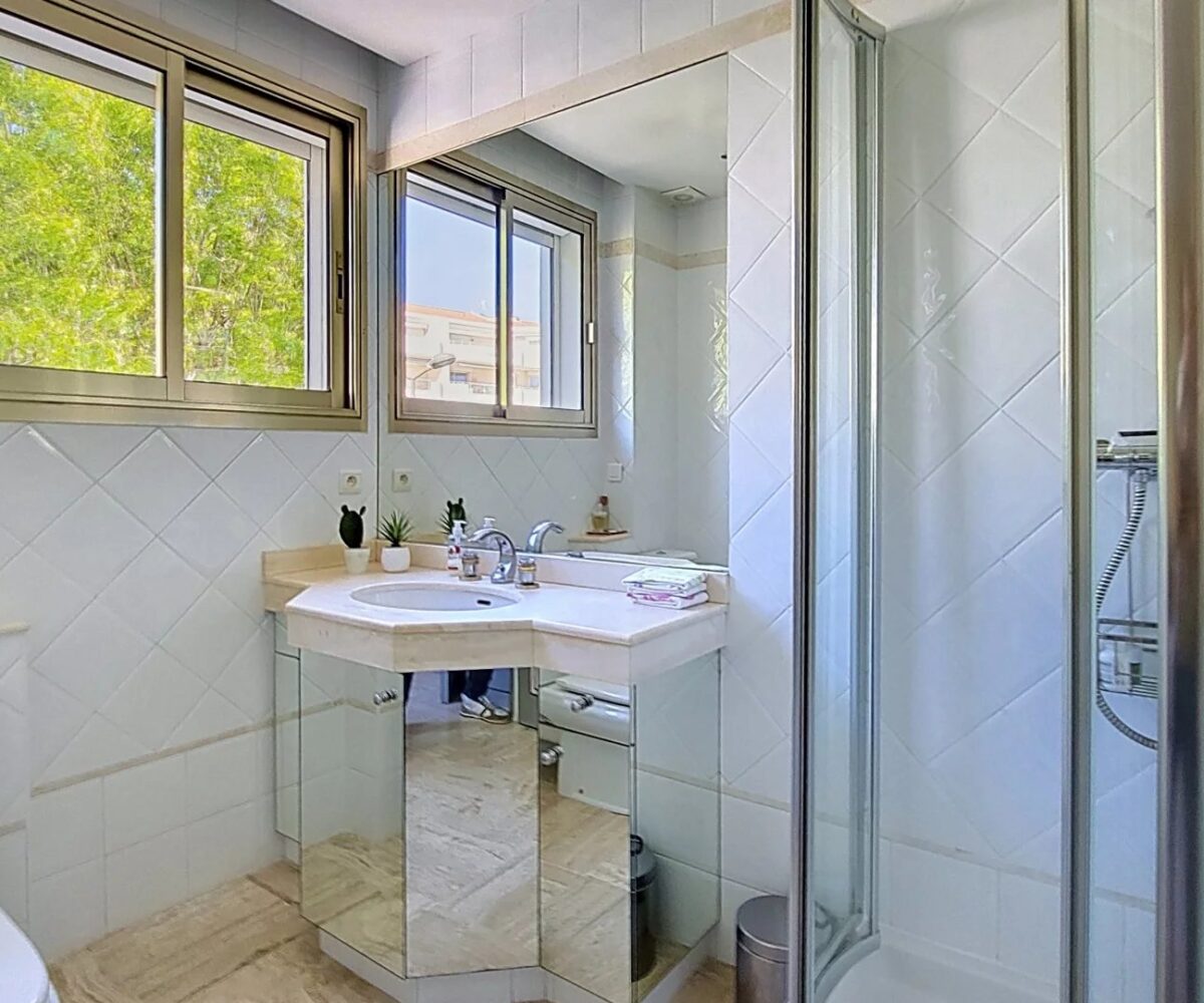 T4 Vue mer Salle de douche