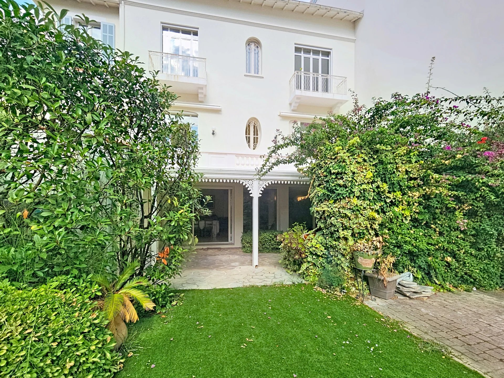 Maison Bourgeoise Jardin Facade
